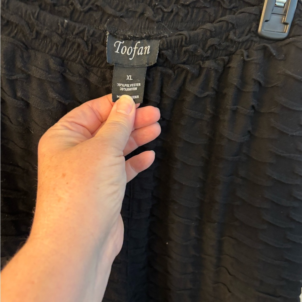 Toofan Black Cropped Pants